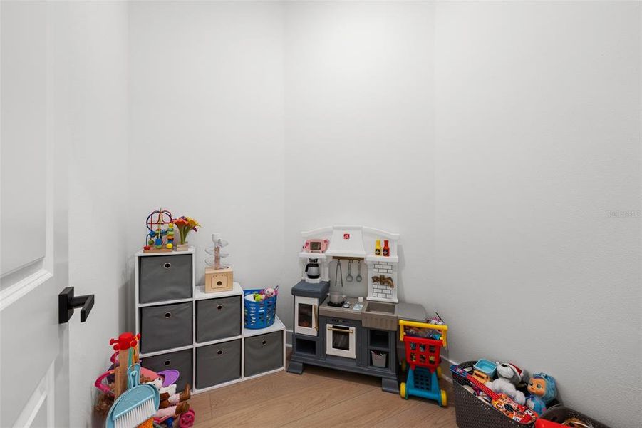 Furnished interior view inside a new home in , Wesley Chapel (Image 44).