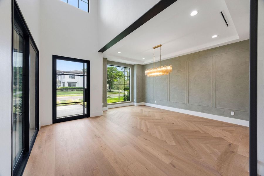 Spacious, unfurnished interior of a new home in , Houston (Image 20).
