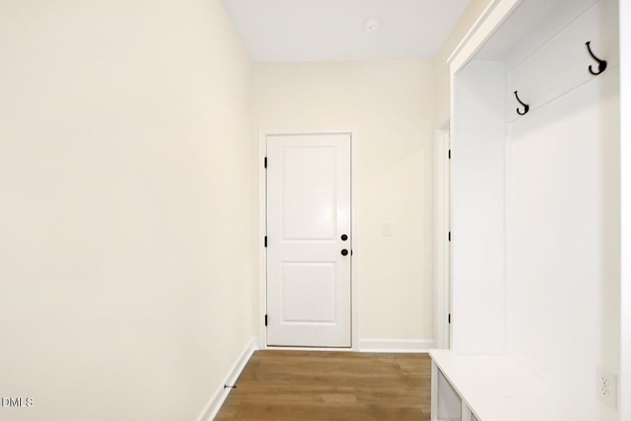 WG 61 - Charlotte - Mudroom
