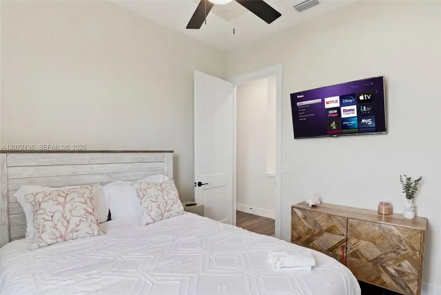 Furnished interior view inside a new home in , Melbourne Beach (Image 77).