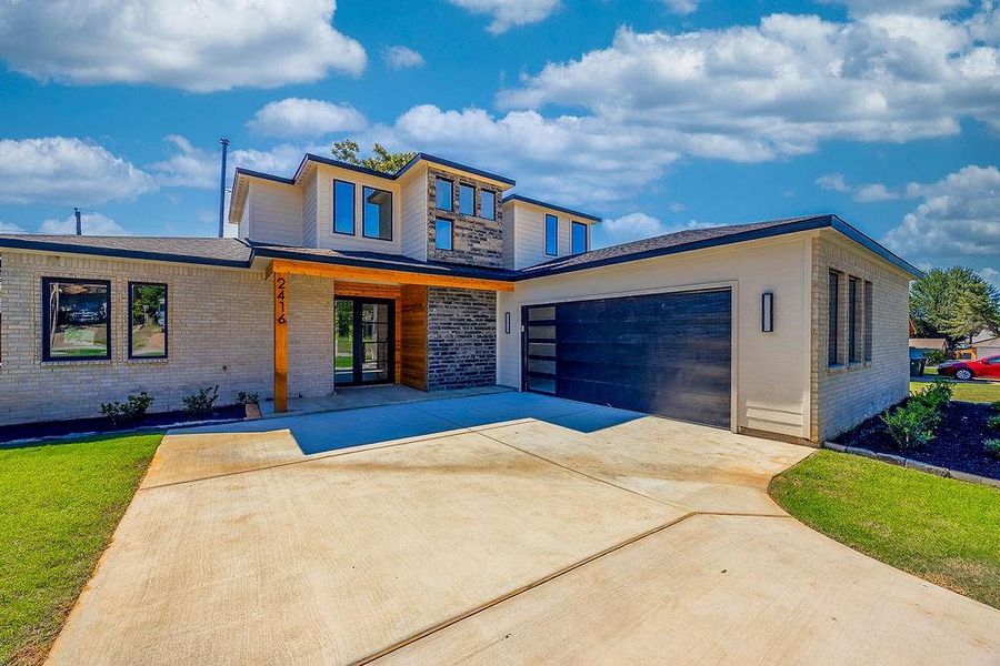 Front exterior of a new home in , Arlington, TX, highlighting curb appeal (Image 21). Front exterior of a new home in , Arlington, TX, highlighting curb appeal (Image 21).