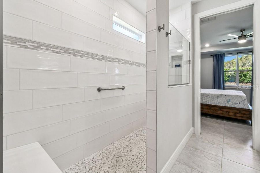 Furnished interior view inside a new home in , Land O' Lakes (Image 18).