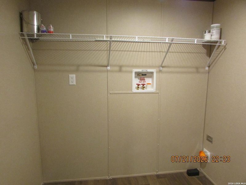 Spacious, unfurnished interior of a new home in , San Antonio (Image 10).