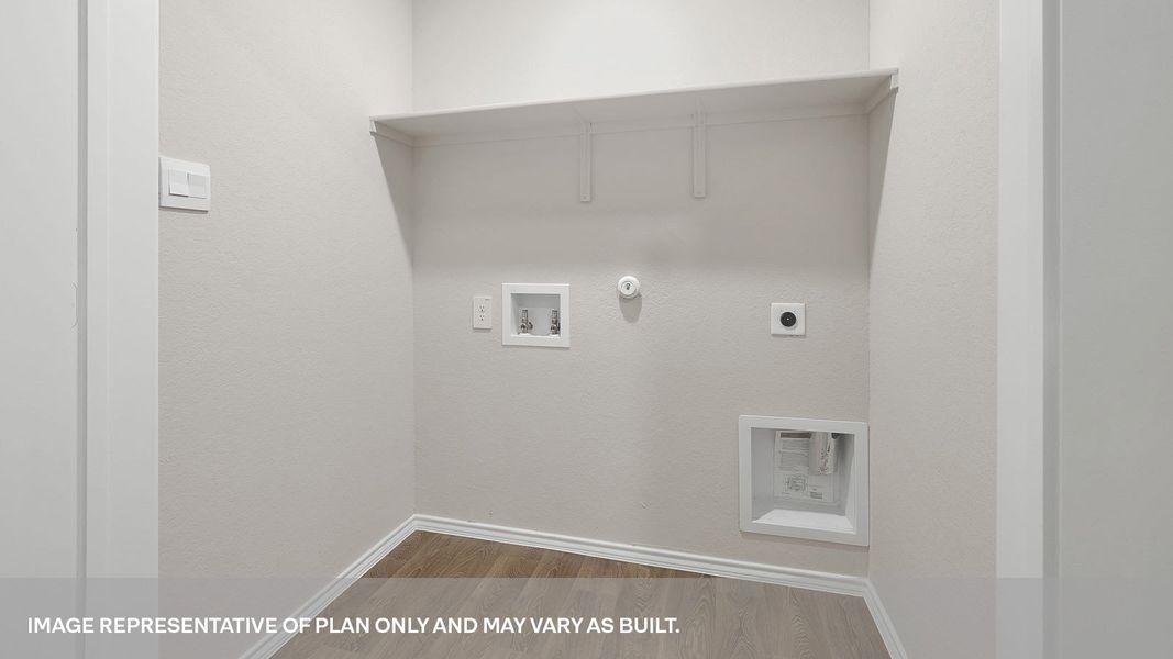 Representative unfurnished interior of a home built from the The Barton by D.R. Horton in Spring Valley, New Braunfels (Image 24).