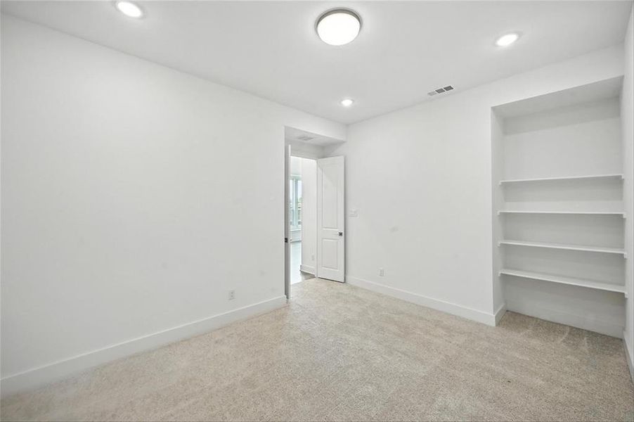 Spacious, unfurnished interior of a new home in Wellington: Artisan Series - 50ft lots, Haslet (Image 18). Spacious, unfurnished interior of a new home in Wellington: Artisan Series - 50ft lots, Haslet (Image 18).