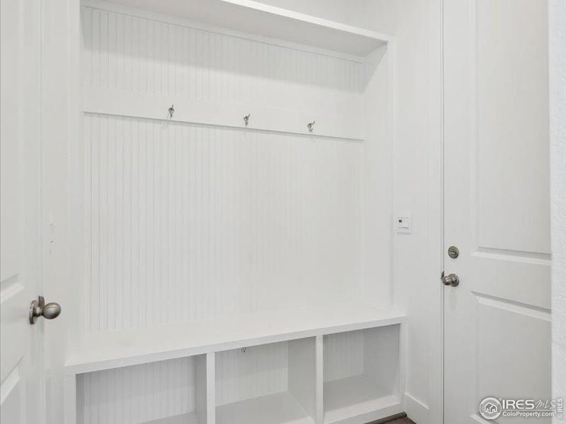 Spacious, unfurnished interior of a new home in Vantage, Berthoud (Image 17).