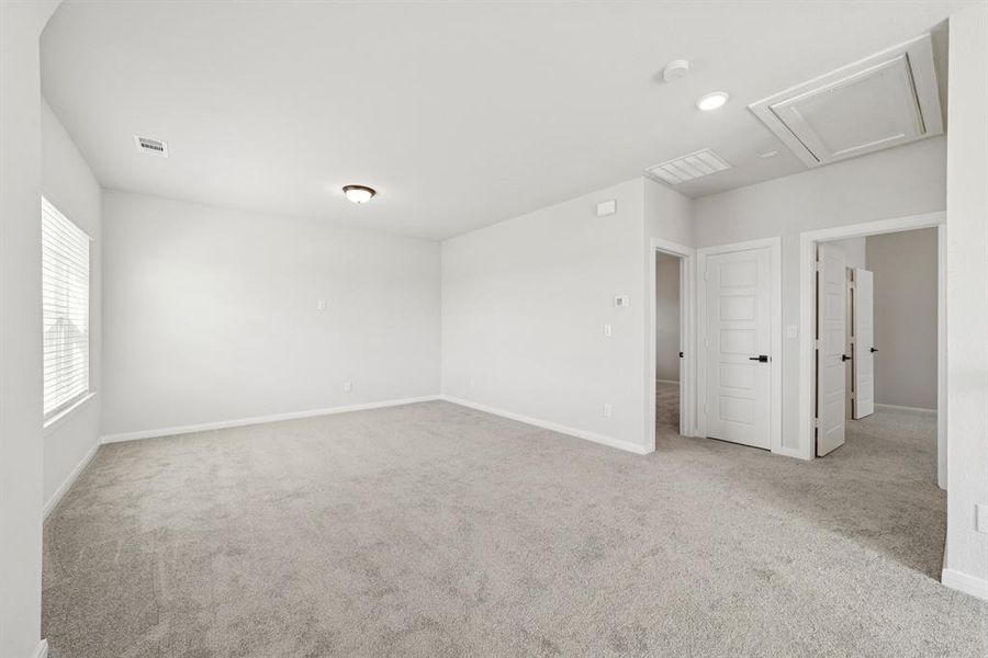 Spacious, unfurnished interior of a new home in Mantua Point Gardens, Van Alstyne (Image 21). Spacious, unfurnished interior of a new home in Mantua Point Gardens, Van Alstyne (Image 21).