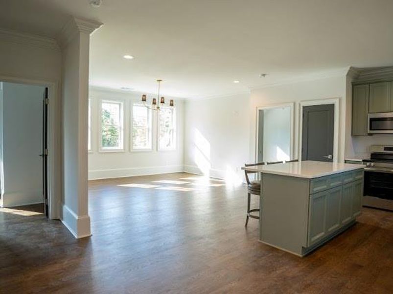 Spacious, unfurnished interior of a new home in , Athens (Image 65).