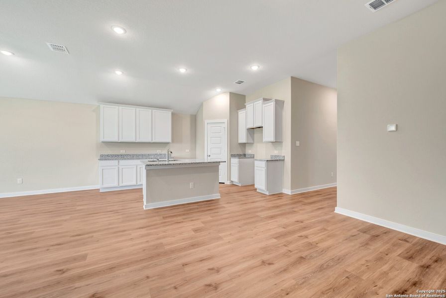 Spacious, unfurnished interior of a new home in Mesquite Ridge, San Antonio (Image 12). Spacious, unfurnished interior of a new home in Mesquite Ridge, San Antonio (Image 12).