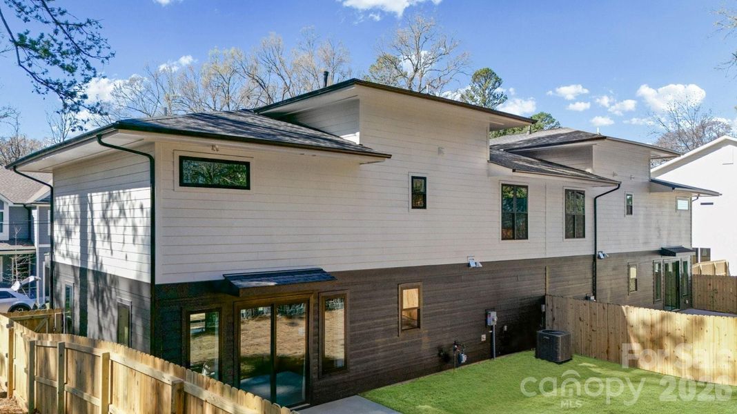 Exterior details and patio area of a home in , Charlotte (Image 31).