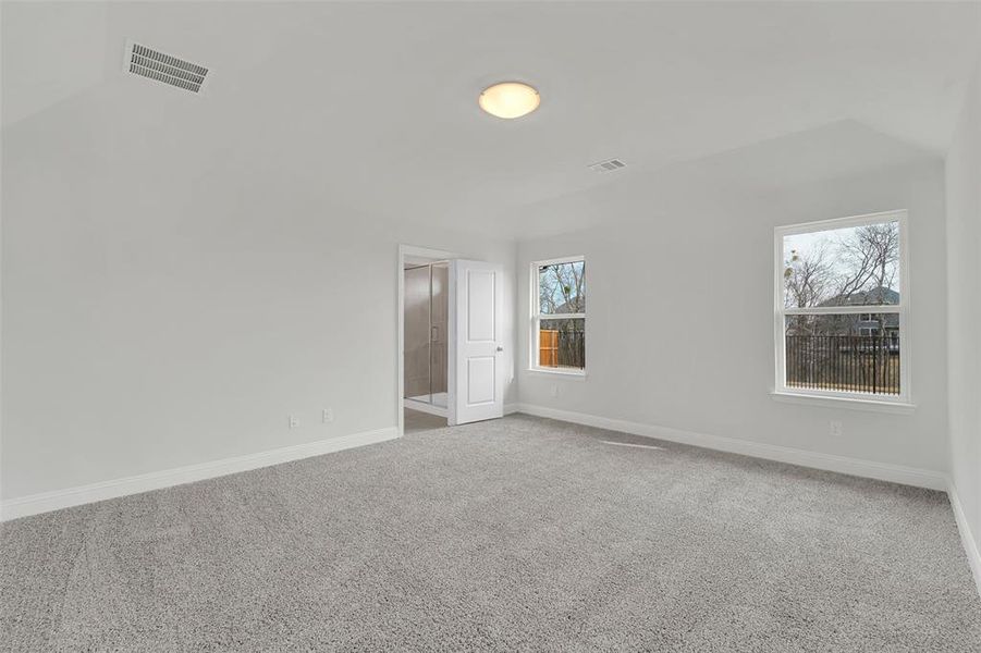 Spacious, unfurnished interior of a new home in , Princeton (Image 24).