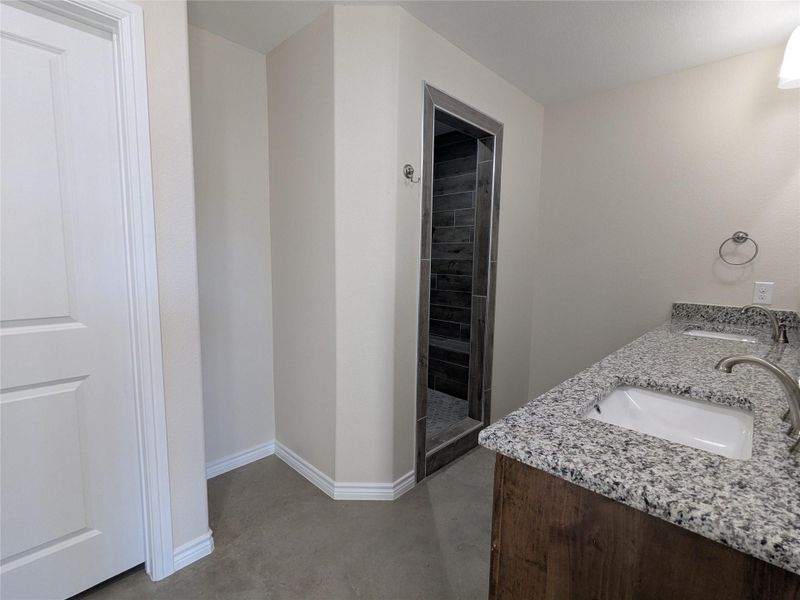 Spacious, unfurnished interior of a new home in , Lampasas (Image 3). Spacious, unfurnished interior of a new home in , Lampasas (Image 3).