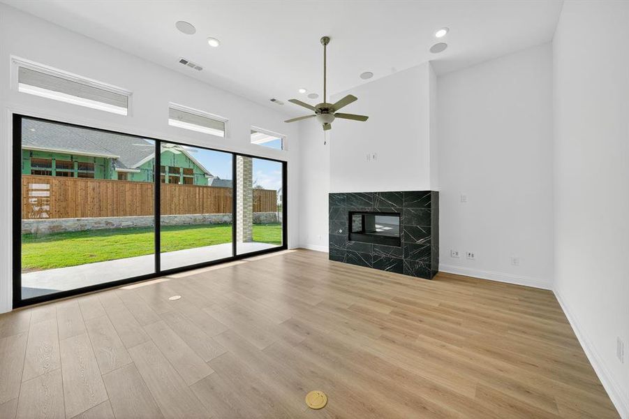 Spacious, unfurnished interior of a new home in Walsh Ranch, Fort Worth (Image 22).