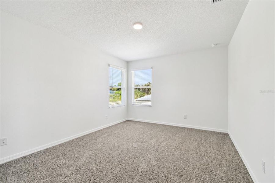 Spacious, unfurnished interior of a new home in Meadow Oaks, Hudson (Image 17).