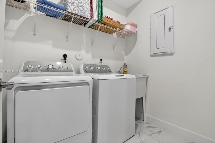 Image 24 of a home in Crescent Ridge.