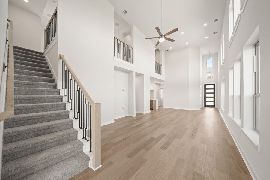 Spacious, unfurnished interior of a new home in Pomona: 40ft. lots, Manvel (Image 17). Spacious, unfurnished interior of a new home in Pomona: 40ft. lots, Manvel (Image 17).