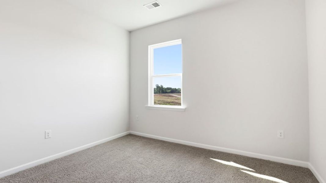 Spacious, unfurnished interior of a new home in Baxter Village, Boiling Springs (Image 24).