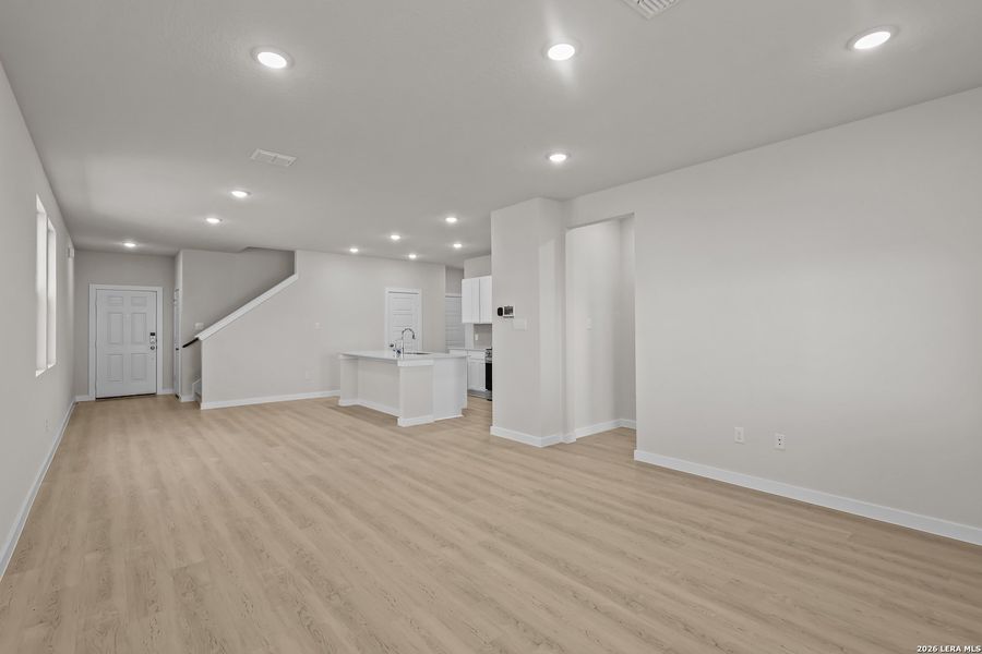 Spacious, unfurnished interior of a new home in Summerlin, San Antonio (Image 26). Spacious, unfurnished interior of a new home in Summerlin, San Antonio (Image 26).