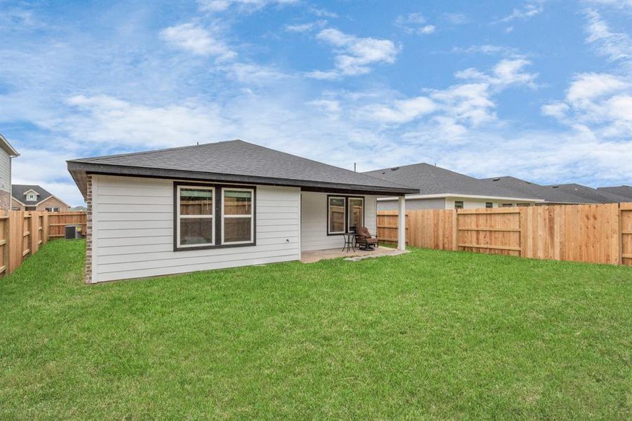 Image 38 of a home in Post Oak Pointe.