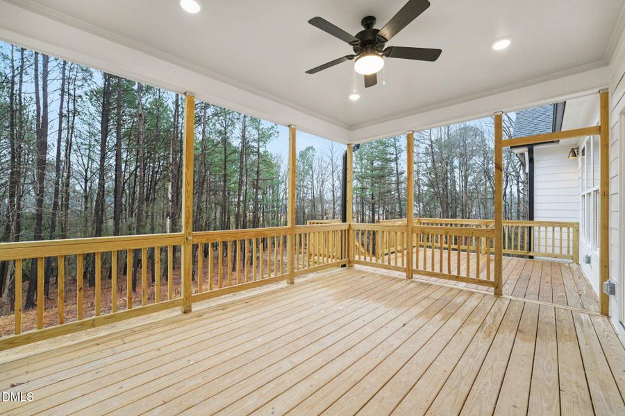 039_jam04910_880 039_jam04910_880