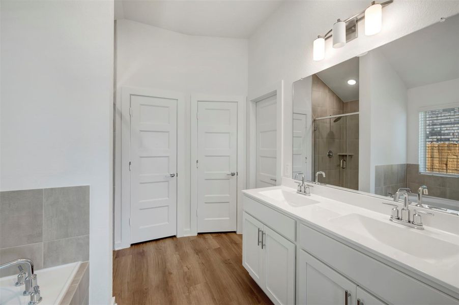 Furnished interior view inside a new home in Wildrye, Waller (Image 15).