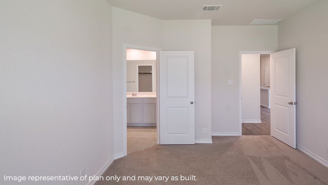 Spacious, unfurnished interior of a new home in Saratoga Crossing, Corpus Christi (Image 18).
