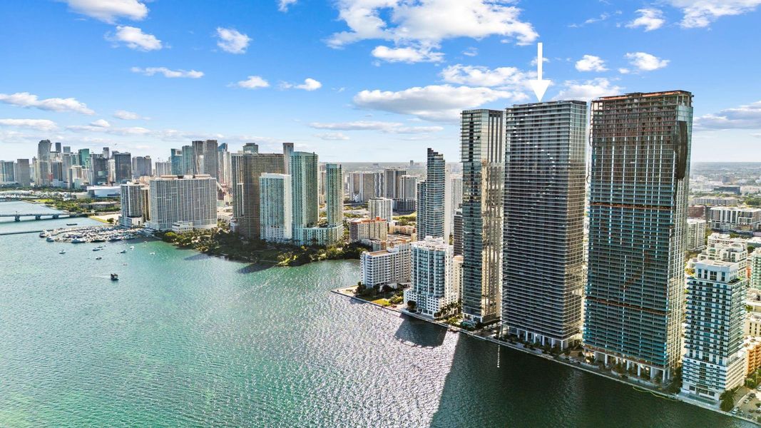 Condo located in Miami, FL showcasing its design and architecture (Image 4). Condo located in Miami, FL showcasing its design and architecture (Image 4).