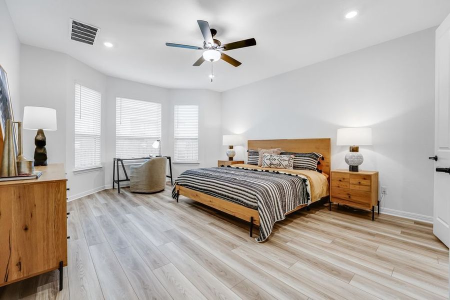 Furnished interior view inside a new home in Nolina, Georgetown (Image 14).