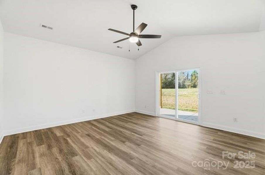Spacious, unfurnished interior of a new home in , Cherryville (Image 8).