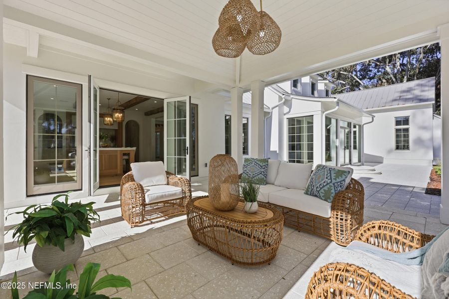Exterior details and patio area of a home in , Ponte Vedra (Image 45).