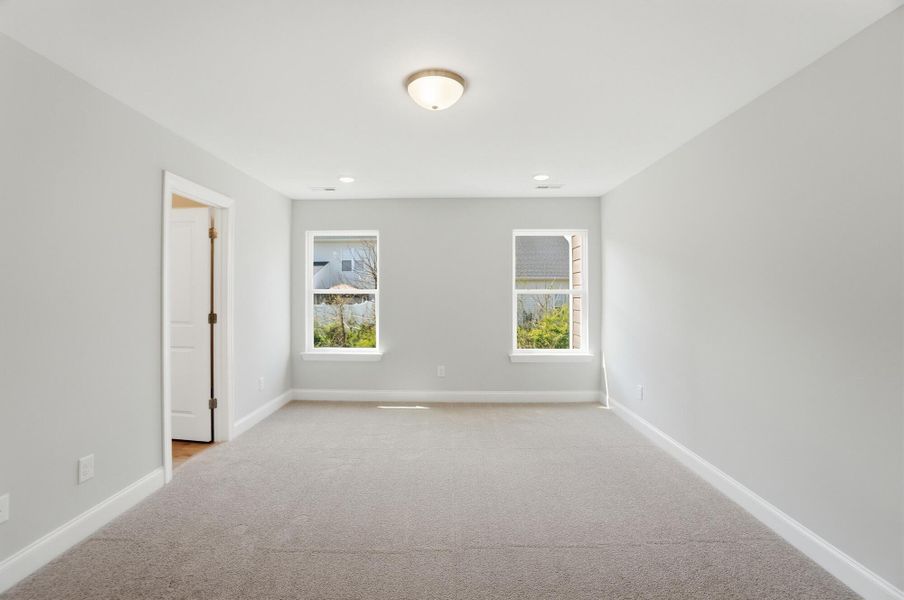 Spacious, unfurnished interior of a new home in Harrisburg Village Townhomes, Harrisburg (Image 43).