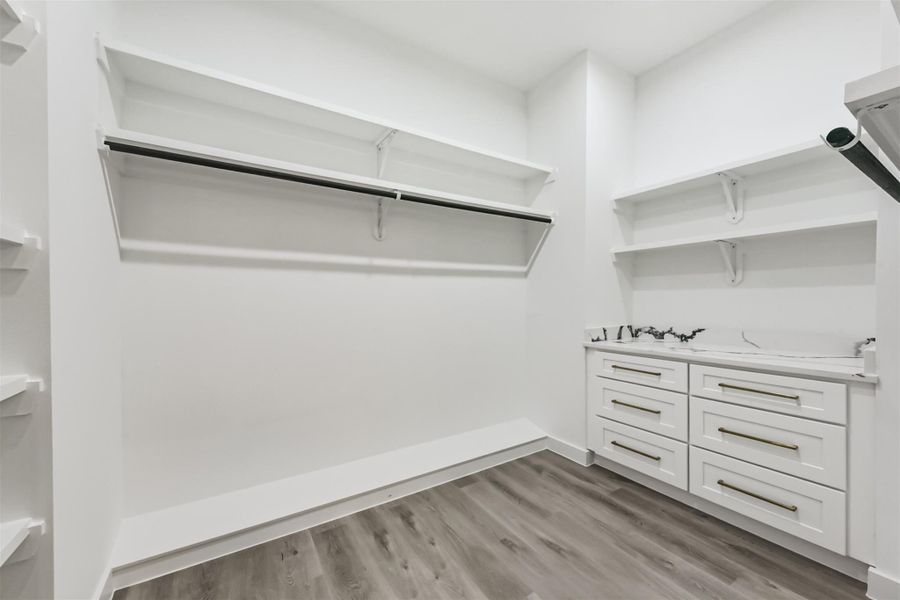 Image 21 of a home in .