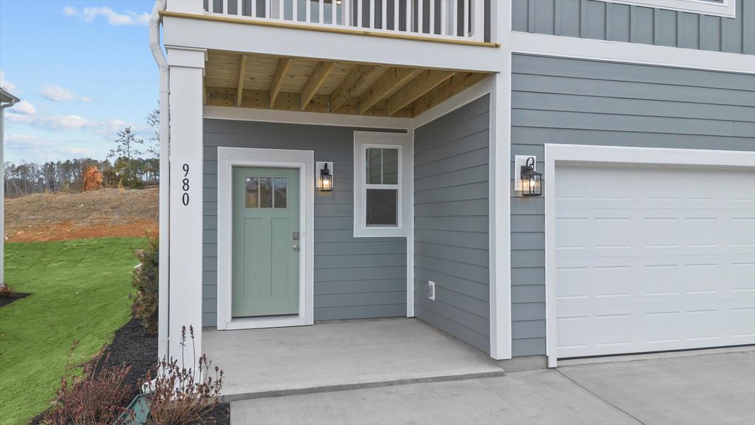 Proven curb appeal with elegant exterior lines and a warm, inviting presence located in Moore, SC