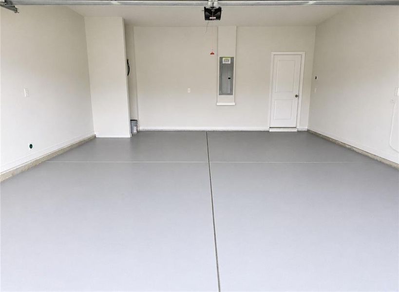 Spacious, unfurnished interior of a new home in Alcovy Trace, Lawrenceville (Image 23).