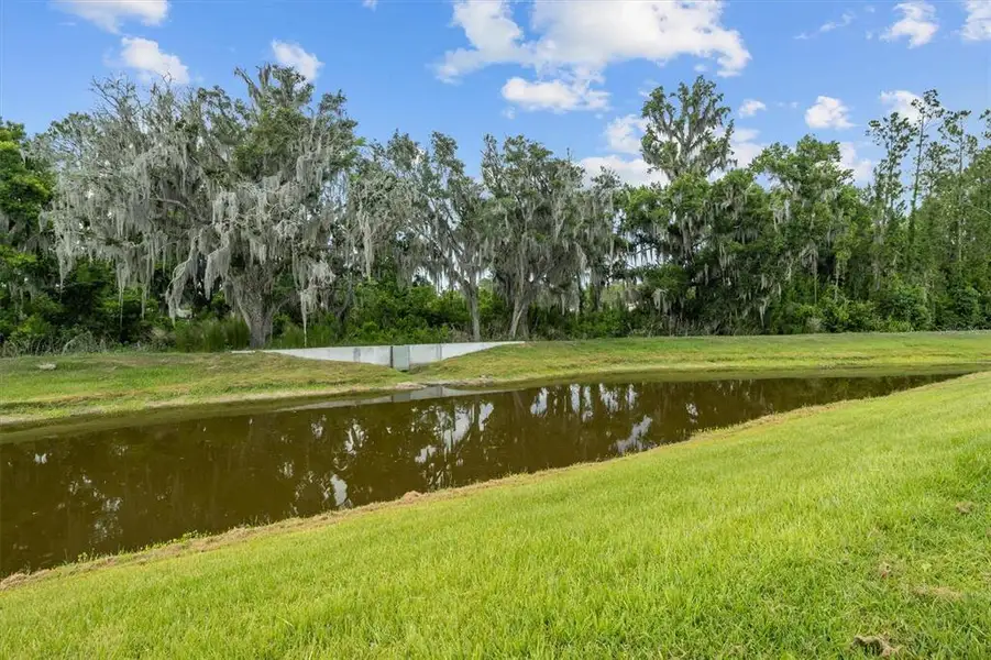 Natural landscape and outdoor views near in Lakeland (Image 35). Natural landscape and outdoor views near in Lakeland (Image 35).