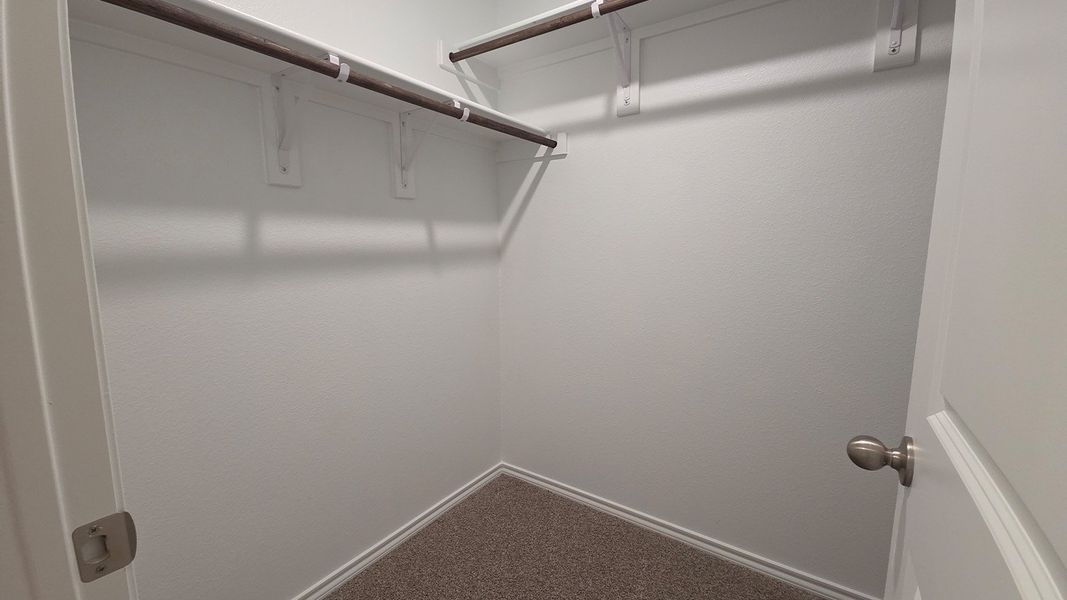 Spacious, unfurnished interior of a new home in Wildwood, Royse City (Image 13).