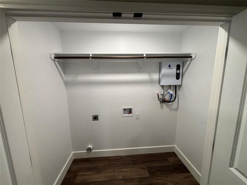 Spacious, unfurnished interior of a new home in , Bowie (Image 18).