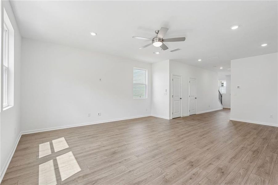 Spacious, unfurnished interior of a new home in Heritage River, Euharlee (Image 23).