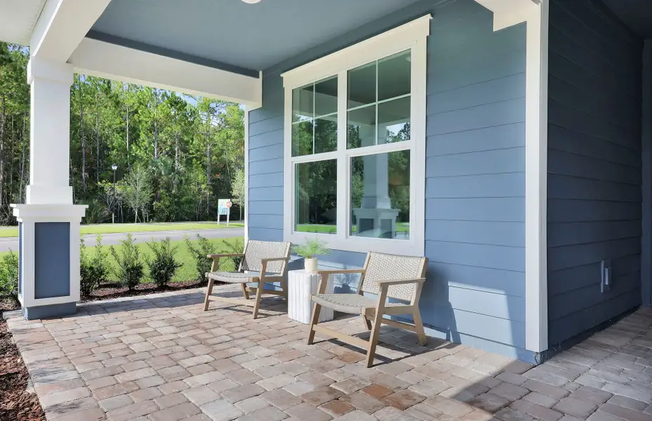 Representative exterior details of a home built from the Mystique by Pulte Homes in Seminole Palms, Palm Coast (Image 3).