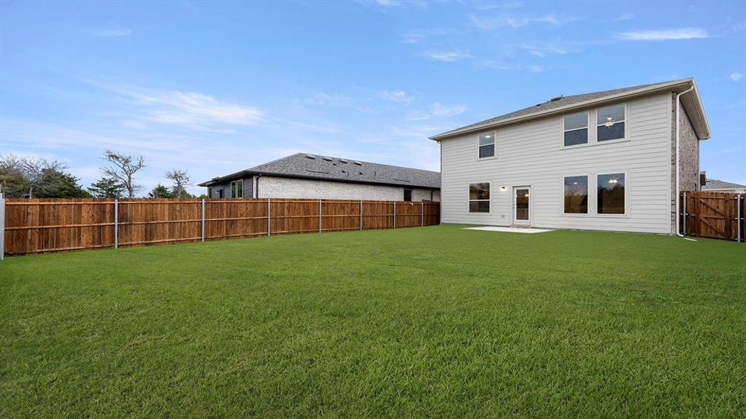 27. 2508 Yo Ranch - Back (2)