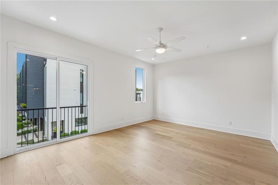 Spacious, unfurnished interior of a new home in , Decatur (Image 23).