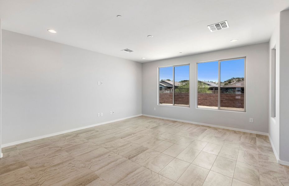 Spacious, unfurnished interior of a new home in Vistoso Canyon Estates, Oro Valley (Image 21). Spacious, unfurnished interior of a new home in Vistoso Canyon Estates, Oro Valley (Image 21).