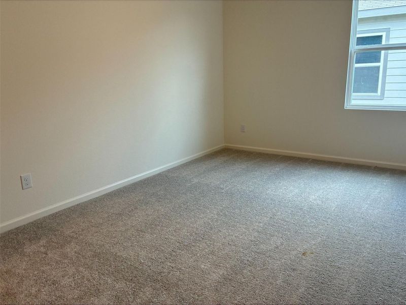 Spacious, unfurnished interior of a new home in Royal Pines, Porter (Image 6).