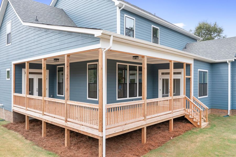 Representative exterior details of a home built from the Berkeley by Greybrook Homes in Harbor Watch, Statesville (Image 33).