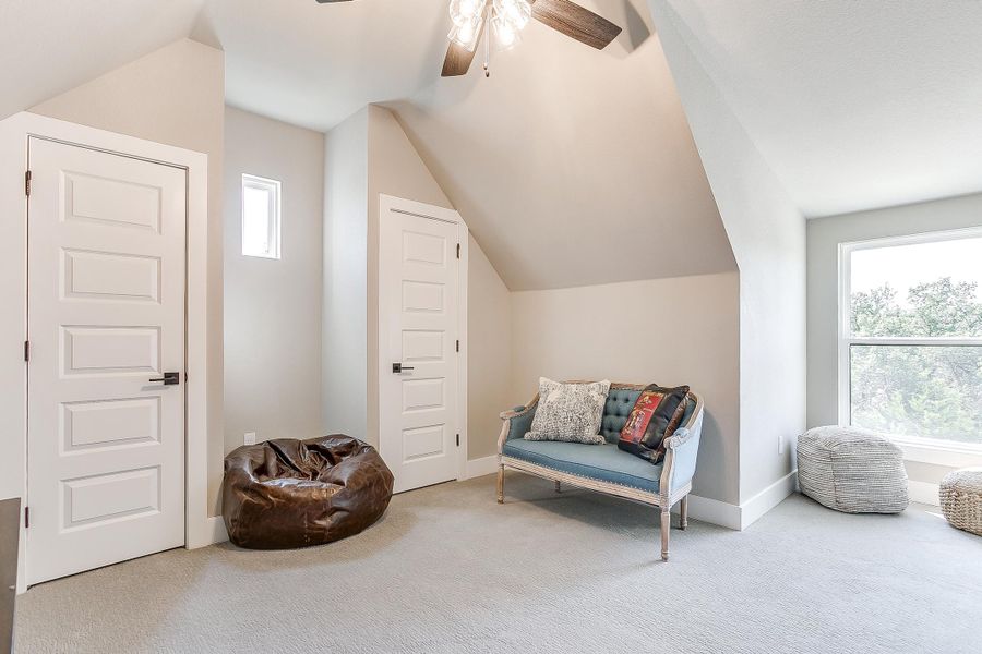 Representative furnished interior of a home built from the Rolling Wood by Trinity Classic Homes in Freeman Ranch, Weatherford (Image 12).