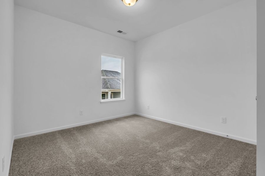 Spacious, unfurnished interior of a new home in Winston Place, Gallatin (Image 26).