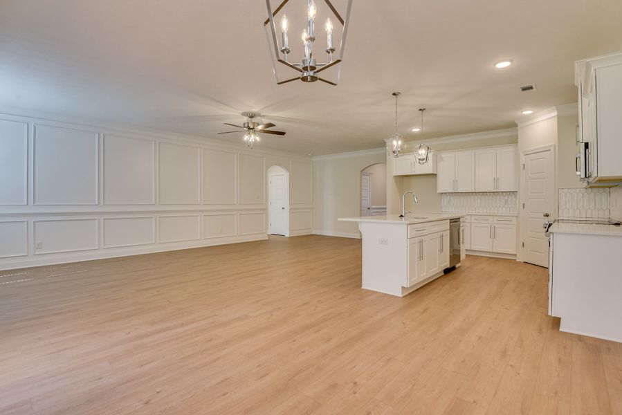 Spacious, unfurnished interior of a new home in The Sanctuary, Aiken (Image 26).