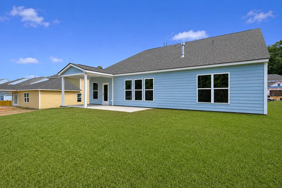 Exterior details and patio area of a home in Carriage Estates, Lexington (Image 4).