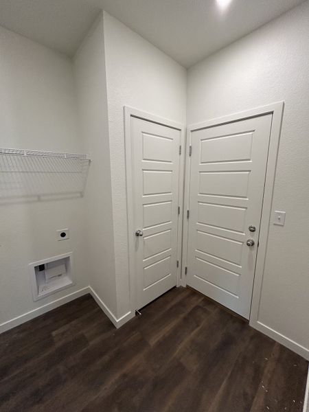 Spacious, unfurnished interior of a new home in Hudson Hills, Hudson (Image 12).