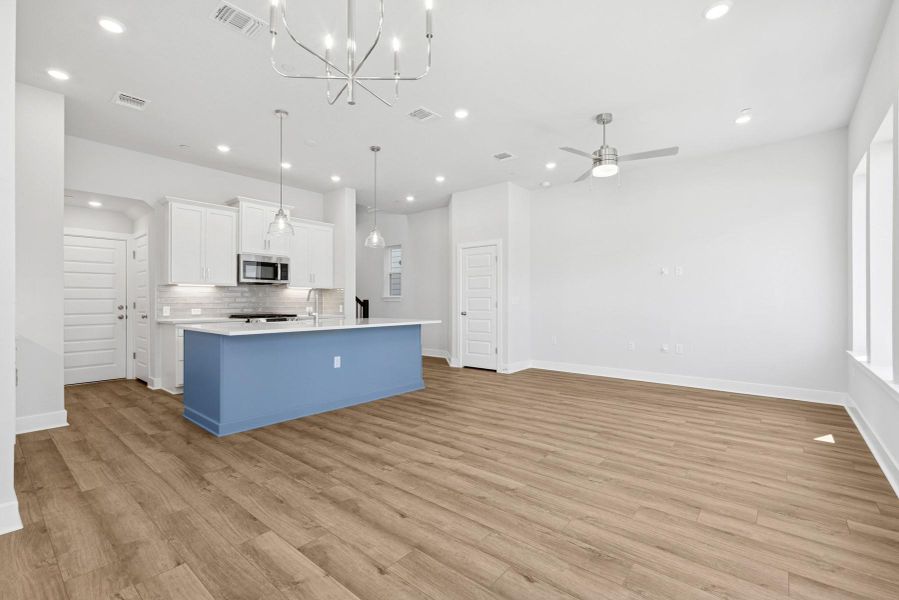 Kitchen - Family Room